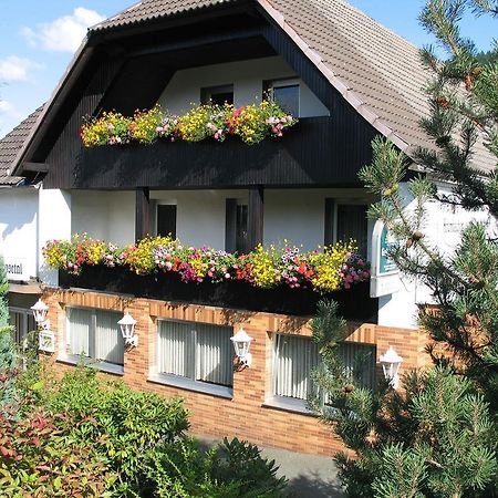 Hotel Restaurant Gunsetal Bad Berleburg Esterno foto