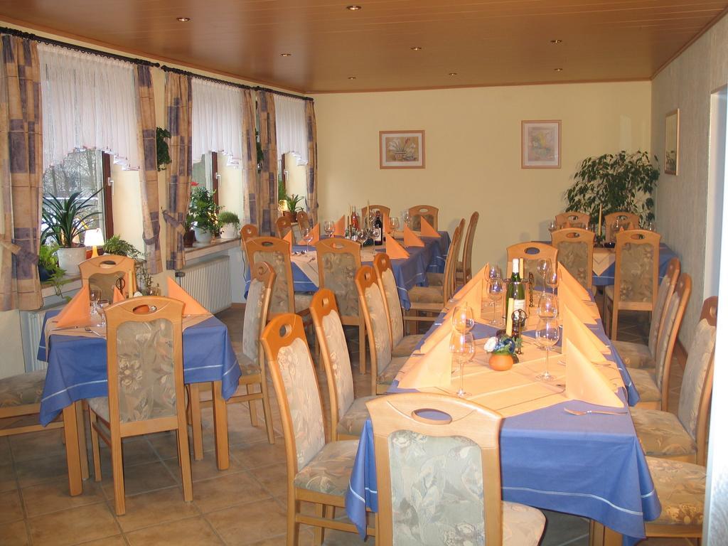 Hotel Restaurant Gunsetal Bad Berleburg Esterno foto
